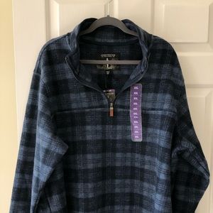 Men’s Navy plaid fleece pullover